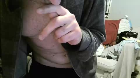 Snapshot of ouinnybis195625 chatting on 10.21.25 ouinnybis195625 online show from 10.21.25