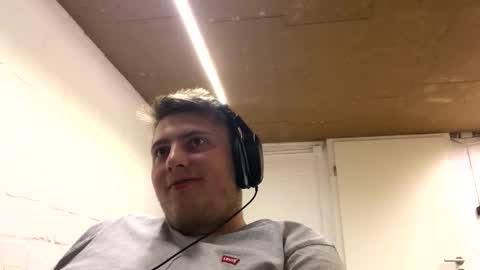 outflayd online show from 10.20.25