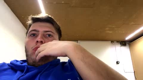 outflayd online show from 11.17.25