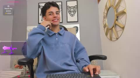 Snapshot of owen__johnson chatting on 09.27.25 Owen Johnson online show from 09.27.25