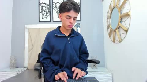 Snapshot of owen__johnson chatting on 10.06.25 Owen Johnson online show from 10.06.25