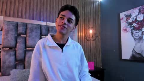 Snapshot of owen__johnson chatting on 11.05.25 Owen Johnson online show from 11.05.25