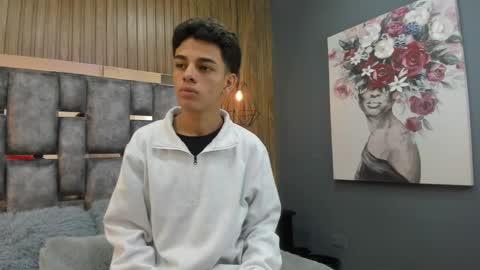 Snapshot of owen__johnson chatting on 11.18.25 Owen Johnson online show from 11.18.25