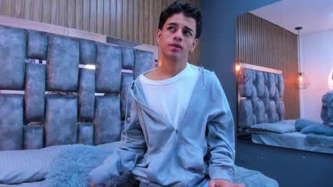 Snapshot of owen__johnson chatting on 01.07.26 Owen Johnson online show from 01.07.26