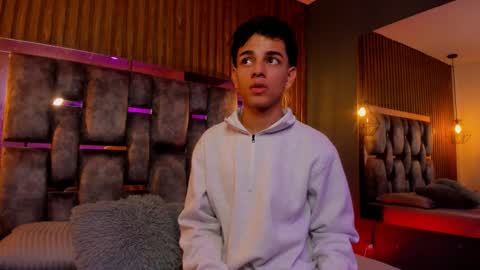 Snapshot of owen__johnson chatting on 02.01.26 Owen Johnson online show from 02.01.26