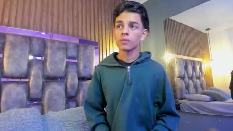 Snapshot of owen__johnson chatting on 02.03.26 Owen Johnson online show from 02.03.26