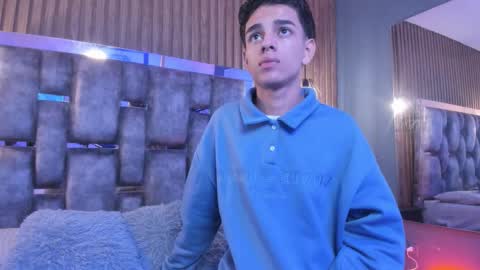 Snapshot of owen__johnson chatting on 02.05.26 Owen Johnson online show from 02.05.26