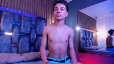 Snapshot of owen__johnson chatting on 02.11.26 Owen Johnson online show from 02.11.26