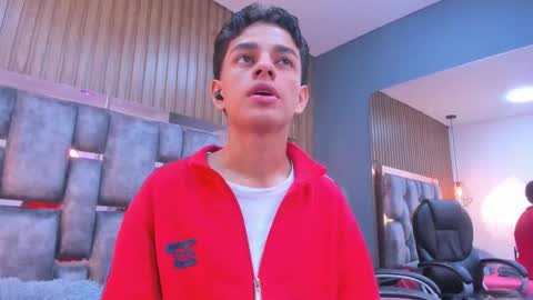 Snapshot of owen__johnson chatting on 03.11.26 Owen Johnson online show from 03.11.26