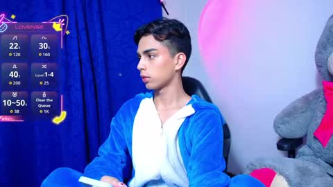 Owen  Independent model  online show from 04.20.26