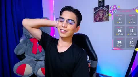 Owen  Independent model  online show from 06.21.26