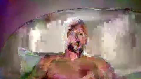 Snapshot of oxlade59 chatting on 10.05.25 oxlade59 online show from 10.05.25