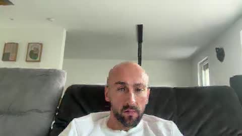 Snapshot of oxlade59 chatting on 10.22.25 oxlade59 online show from 10.22.25