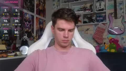 Snapshot of oxmikexo chatting on 01.09.26 Mike online show from 01.09.26