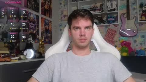 Snapshot of oxmikexo chatting on 01.14.26 Mike online show from 01.14.26