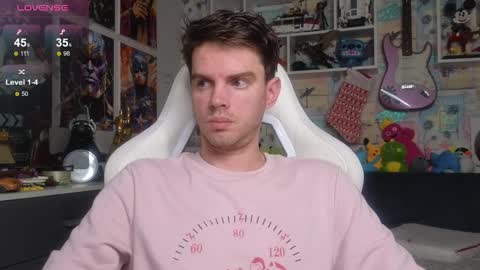 Snapshot of oxmikexo chatting on 01.15.26 Mike online show from 01.15.26