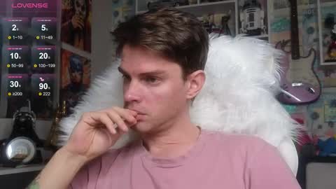 Snapshot of oxmikexo chatting on 02.08.26 Mike online show from 02.08.26