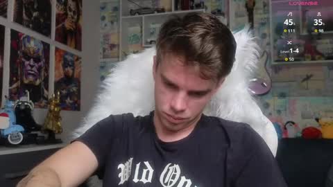 Snapshot of oxmikexo chatting on 03.01.26 Mike online show from 03.01.26