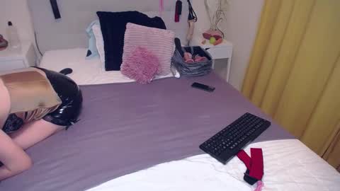 oxyser3nity online show from 09.12.25