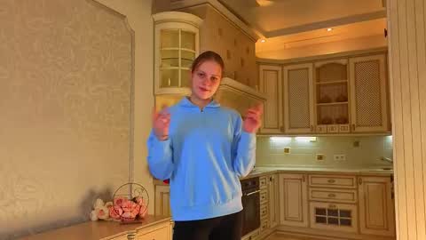 Snapshot of ozellaelazegui chatting on 12.04.25 Call me Gabriela online show from 12.04.25