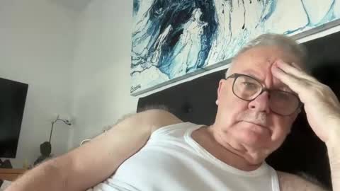 Snapshot of ozhairybearxxxx chatting on 12.06.24 ozhairybearxxxx online show from 12.06.24