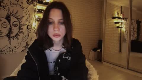 Alice online show from 12.21.24