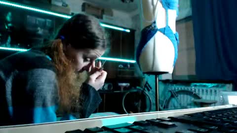 Ella online show from 04.24.26