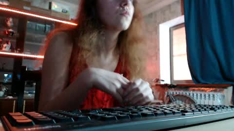 Ella online show from 05.16.26