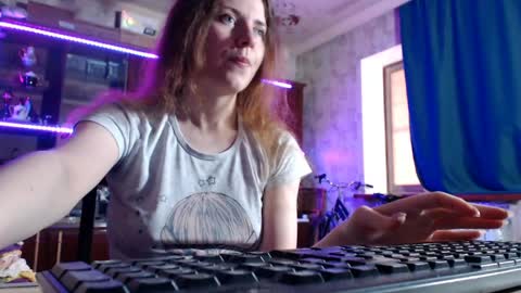 Ella online show from 05.19.26