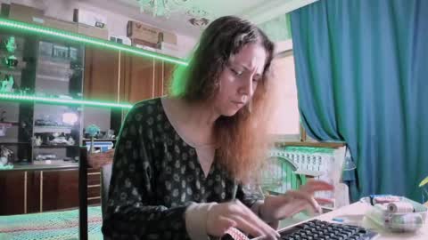 Ella online show from 05.26.26