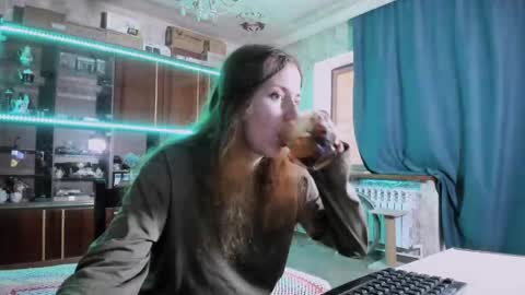 Ella online show from 05.27.26