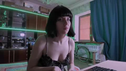 Ella online show from 06.02.26