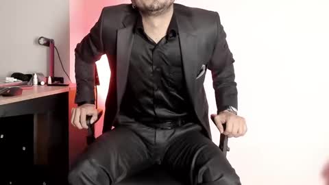 Snapshot of pablo_rincon95 chatting on 12.31.24 pablo rincon95 online show from 12.31.24