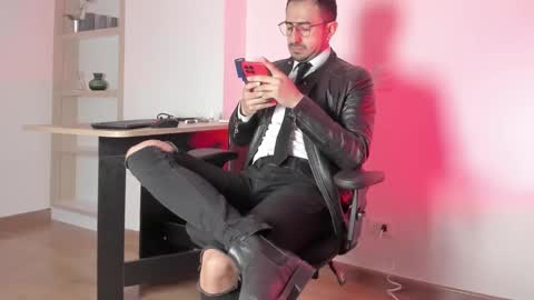 Snapshot of pablo_rincon95 chatting on 02.02.25 pablo rincon95 online show from 02.02.25