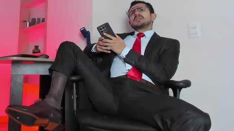 Snapshot of pablo_rincon95 chatting on 02.22.25 pablo rincon95 online show from 02.22.25