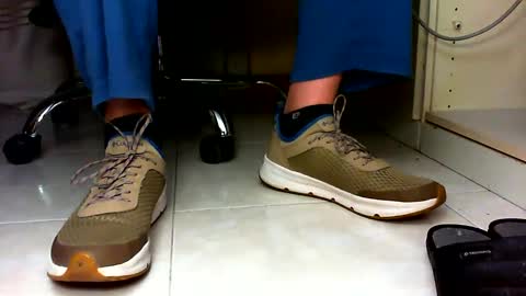 Snapshot of pablomenesssl chatting on 12.23.24 Pablo Meness online show from 12.23.24