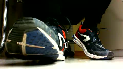 Snapshot of pablomenesssl chatting on 12.30.24 Pablo Meness online show from 12.30.24