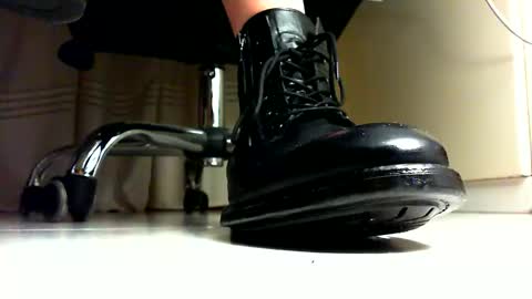 Snapshot of pablomenesssl chatting on 01.06.25 Pablo Meness online show from 01.06.25