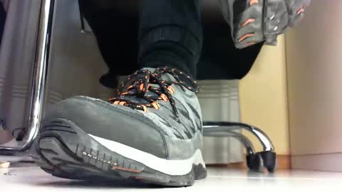 Snapshot of pablomenesssl chatting on 02.07.25 Pablo Meness online show from 02.07.25