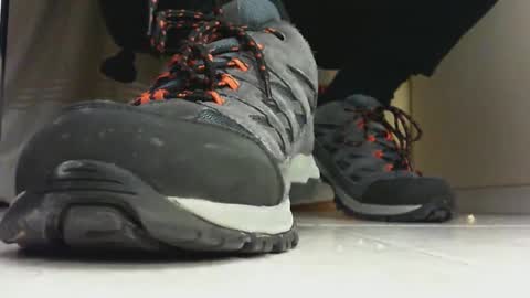 Snapshot of pablomenesssl chatting on 03.02.25 Pablo Meness online show from 03.02.25