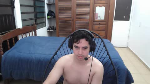 Snapshot of pablomingo chatting on 11.05.25 pablomingo online show from 11.05.25