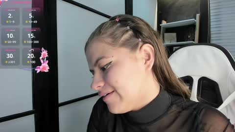 Snapshot of paigejayden chatting on 01.11.25 Paige online show from 01.11.25