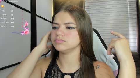 Snapshot of paigejayden chatting on 01.21.25 Paige online show from 01.21.25