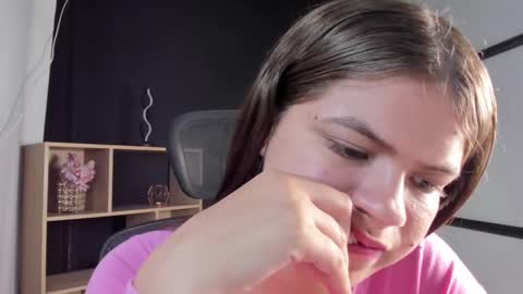 Snapshot of paigejayden chatting on 02.14.25 Paige online show from 02.14.25