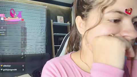 Snapshot of paigejayden chatting on 02.28.25 Paige online show from 02.28.25