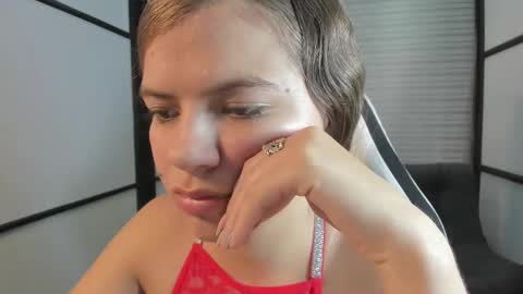 Snapshot of paigejayden chatting on 03.12.25 Paige online show from 03.12.25