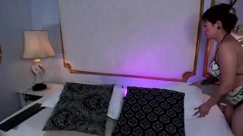 PaIIgePeach online show from 02.25.25