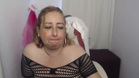 paiperhalliwey online show from 01.15.25