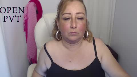 paiperhalliwey online show from 02.02.25