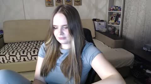 Snapshot of pair_of_gods chatting on 11.22.25 Lizzi Igor online show from 11.22.25